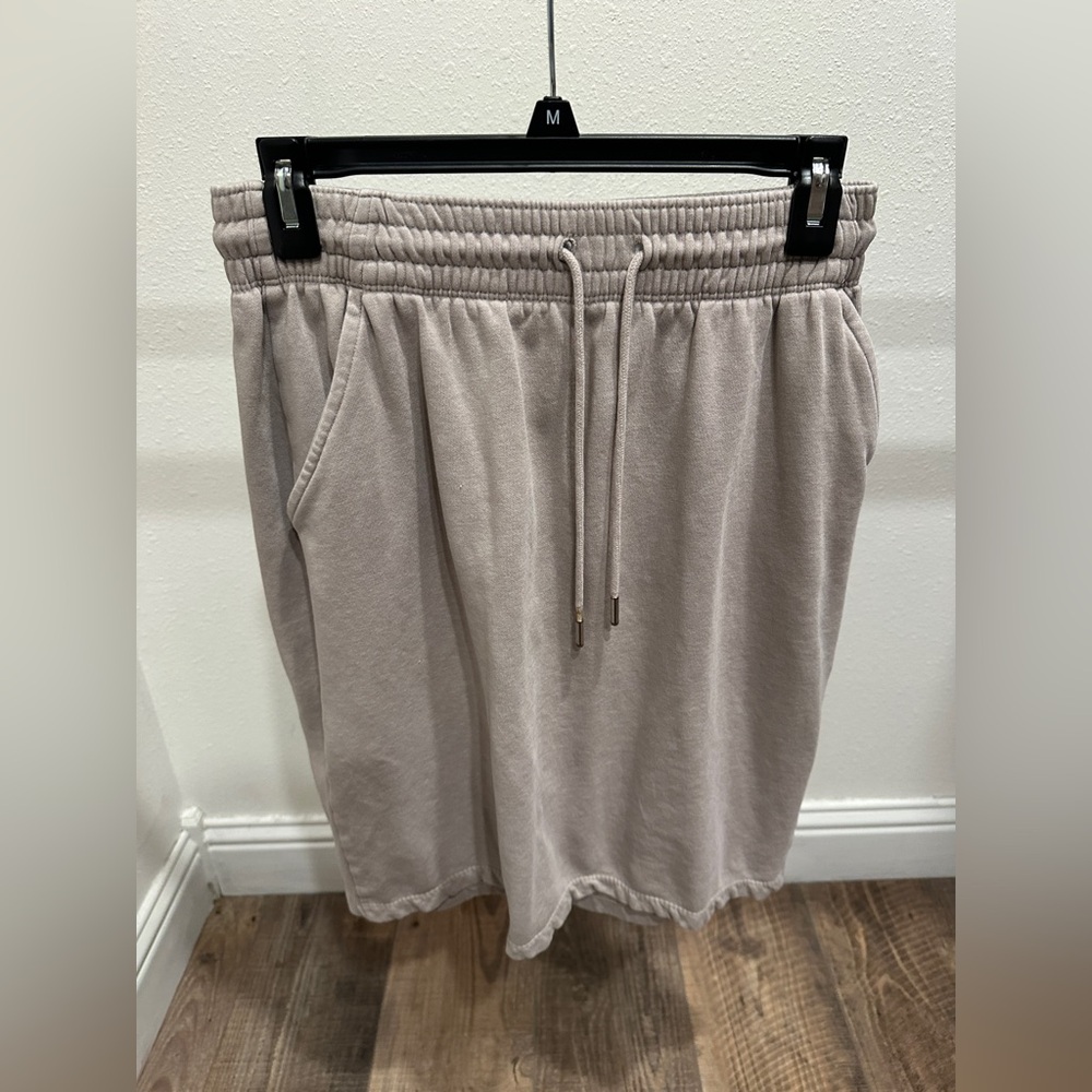 H&M SWEATSHIRT SKIRT